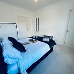 Cumberland House-2 Bedrooms - Sleeps 4 Workington