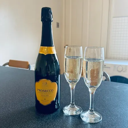 Cumberland House-2 Bedrooms - Sleeps 4 Daire