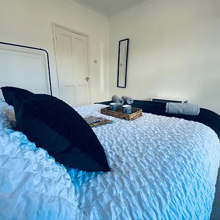Cumberland House-2 Bed House Apartment *